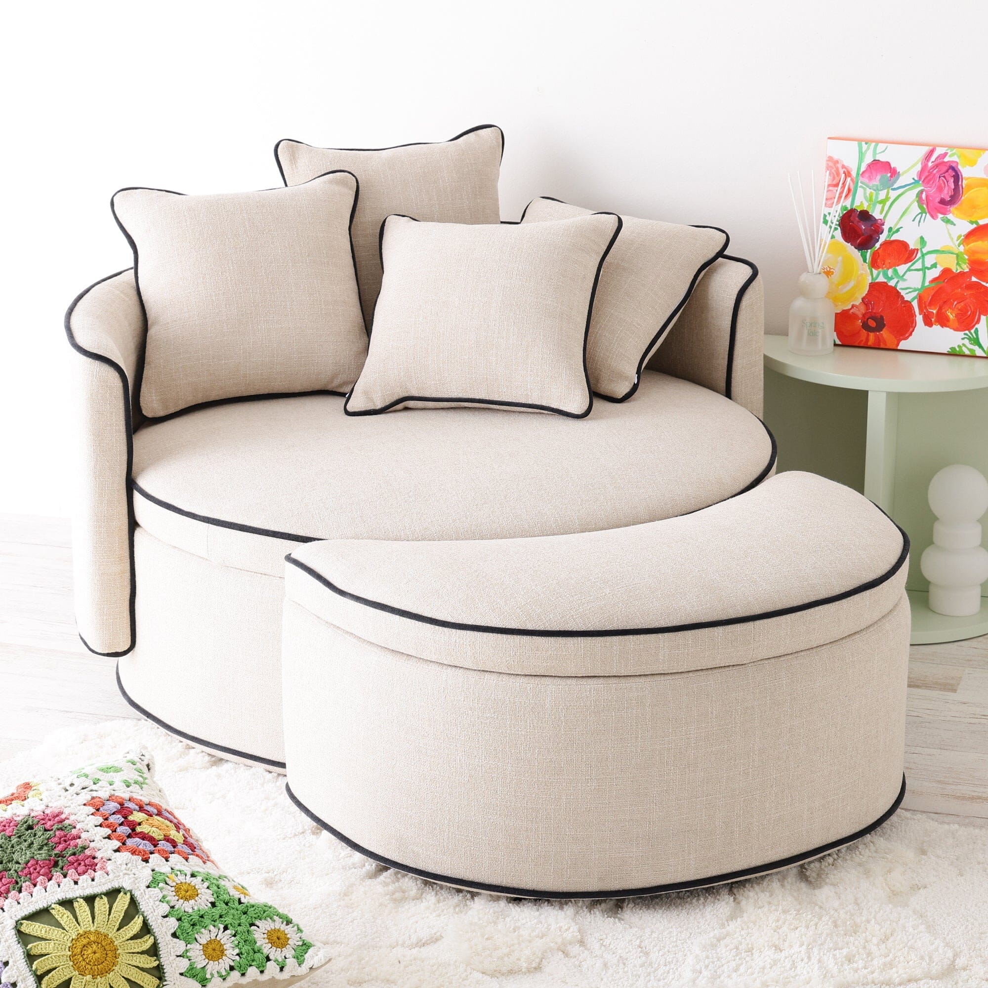 Repose-pieds rembourré beige clair