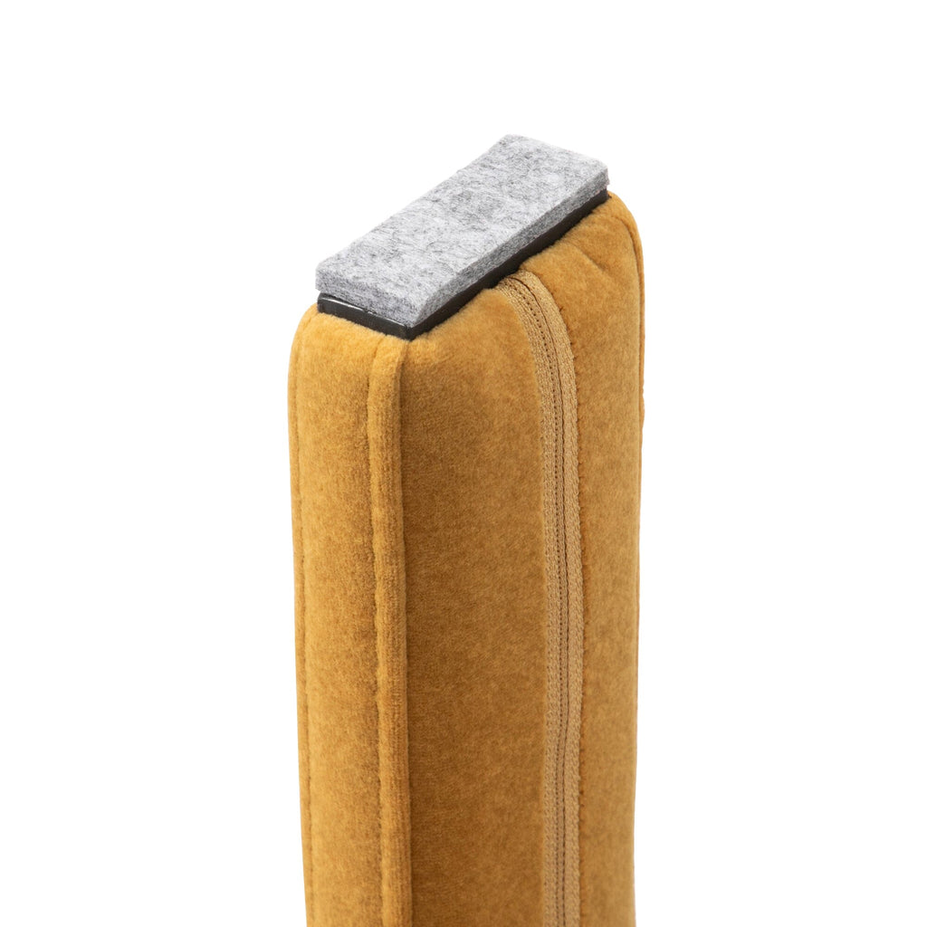 Fauteuil d'appoint rembourré jaune
