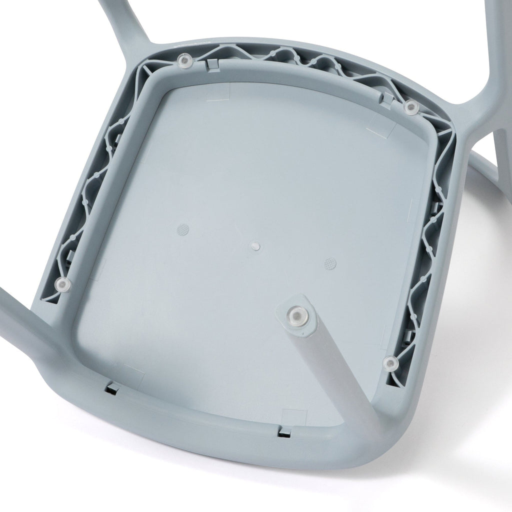 Chaise empilable en résine moulée bleu clair