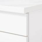 Buffet multicolore avec compartiments de rangement