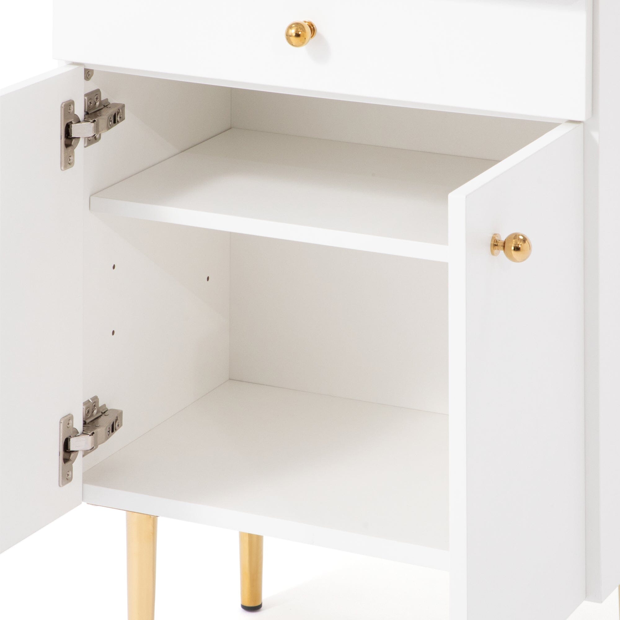 Buffet multicolore avec compartiments de rangement