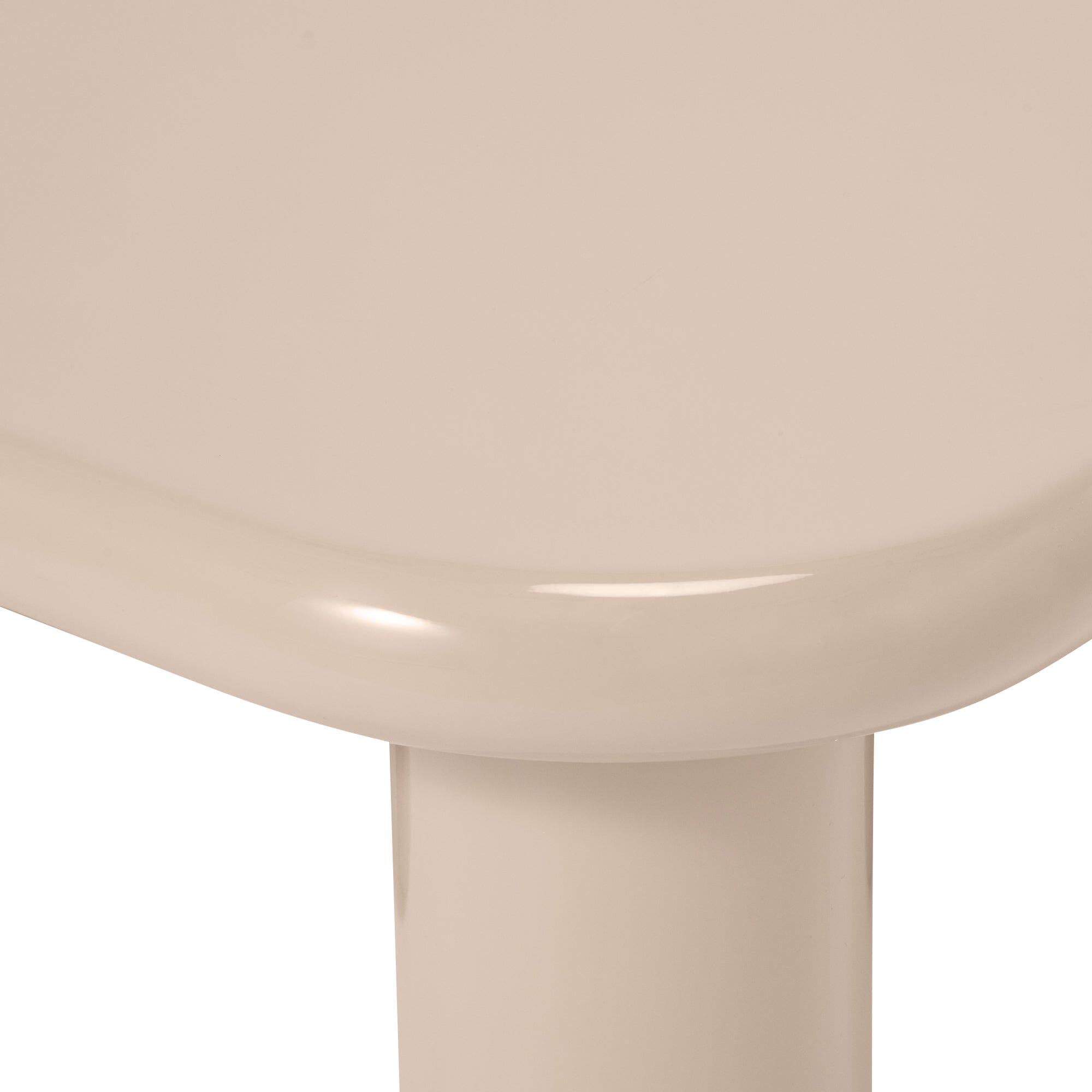 Table basse ronde à facettes beige