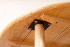Table à manger en bois naturel